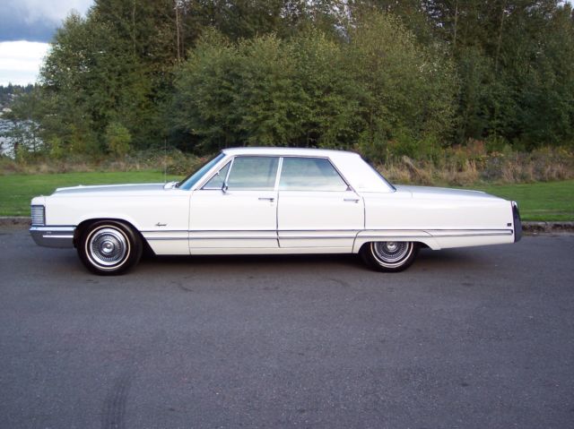 1968 Chrysler Imperial Crown - photo 2