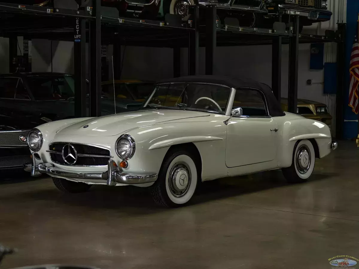 68084 Miles 1.9L 4 cyl 4 speed manual2 Door Roadster Convertible 1961 Mercedes-Benz 190-Series