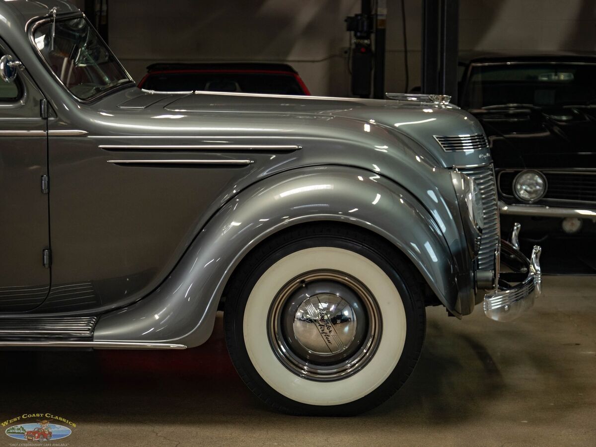 1937 Chrysler Airflow Series C-17 2 Door Coupe - photo 4