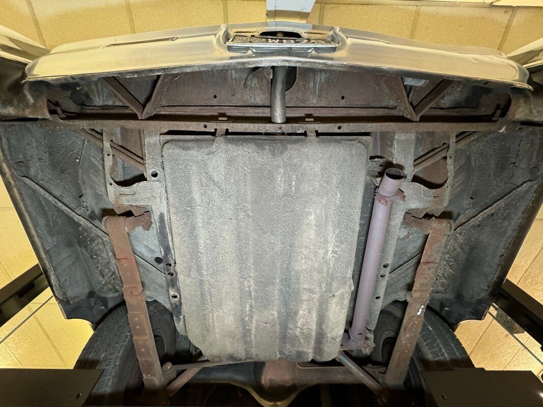 1967 Chrysler Imperial Crown 4 Door Sedan - photo 11