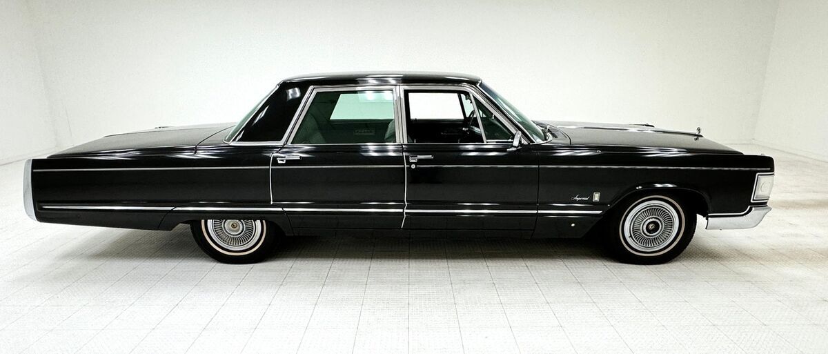 1967 Chrysler Imperial Crown 4 Door Sedan - photo 6
