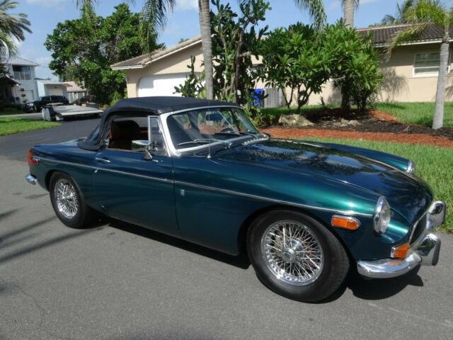 68k doc miles, Rare Overdrive, Chrome Wire Wheels, 2 Owner Time Capsule 1972 MG MGB