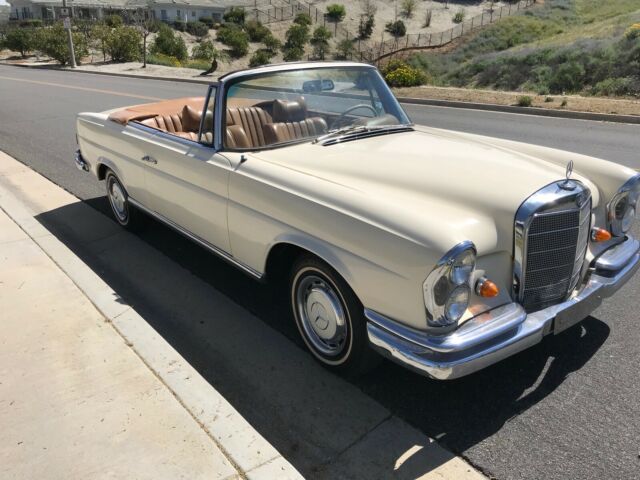 1969 Mercedes-Benz 200-Series Custom "Chop Top" Convertible - photo 2