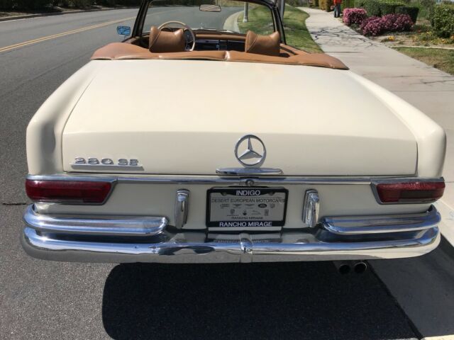 1969 Mercedes-Benz 200-Series Custom "Chop Top" Convertible - photo 4