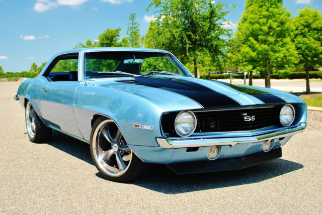 69' Chevy Camaro SS Posi Rear End 3:55 Gears Power Steering Power Disc Brakes 1969 Chevrolet Camaro SS 4-Speed 396 V8 Frame-Off Restored Cold A/C