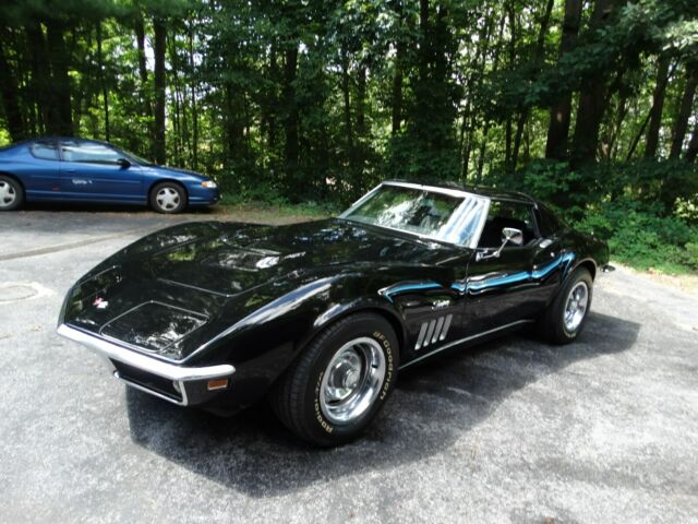 1969 Chevrolet Corvette - photo 11