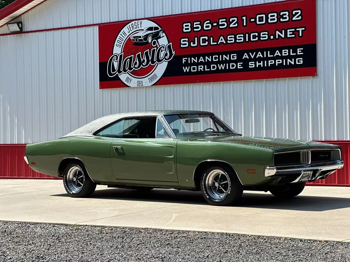 69 Dodge Charger SE 383 A/C Power Windows - Survivor 1969 Dodge Charger SE 383 Automatic A/C Power Windows - Survivor