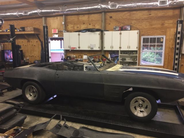 1969 Pontiac Firebird convertible - photo 2