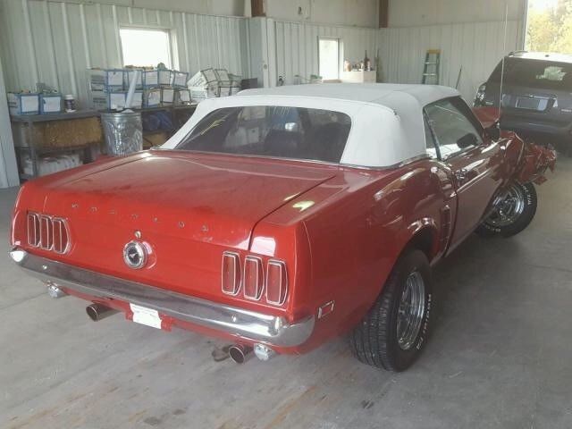 1969 Ford Mustang Convertible - photo 2