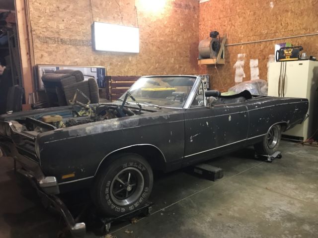 69 Gtx 1969 Plymouth GTX convertible 440 road runner 1969 Plymouth Other