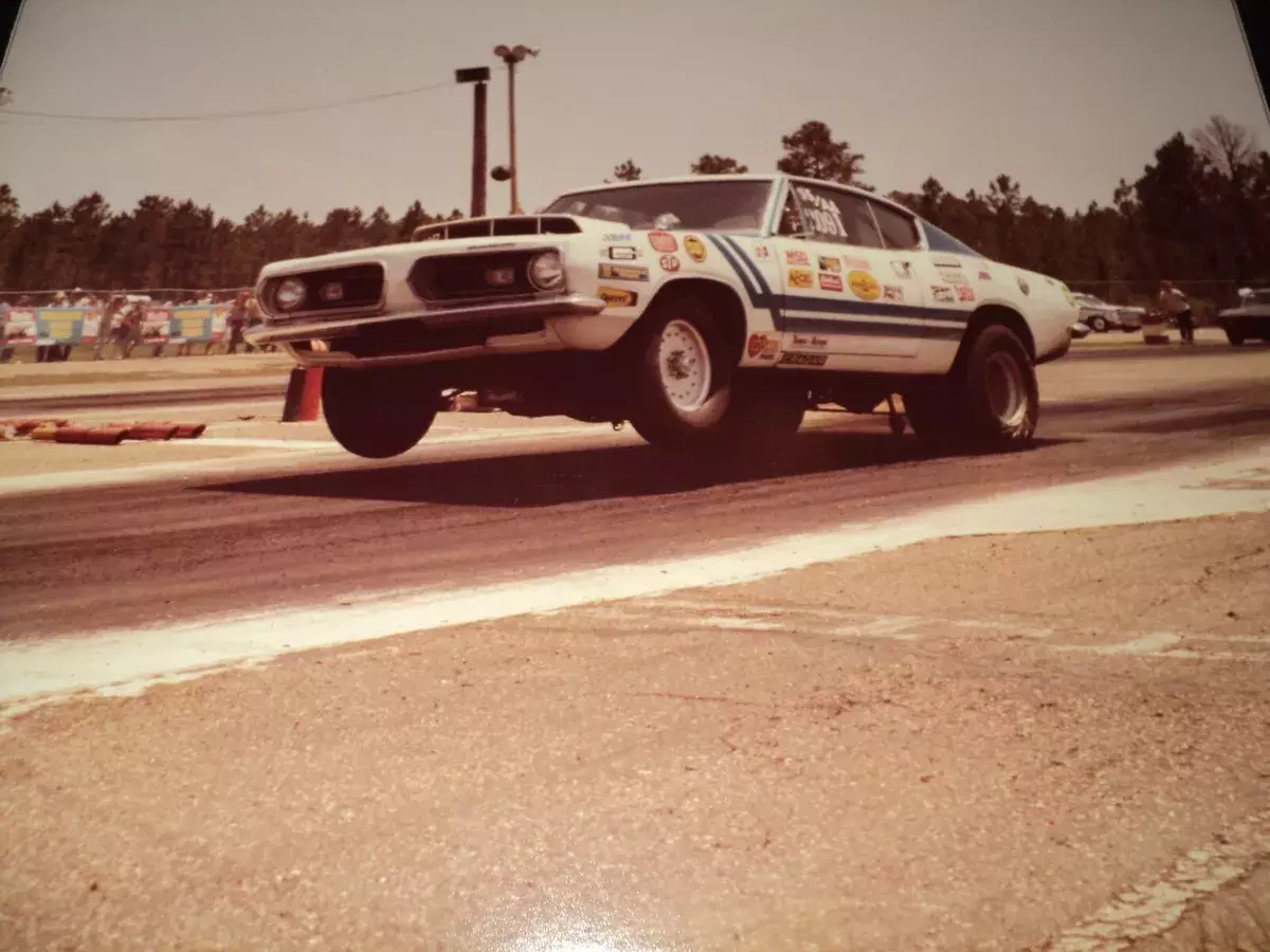 69 PLYMOUTH BARRACUDA PRO STREET OR DRAG CAR 1969 Plymouth Barracuda 2 door coupe