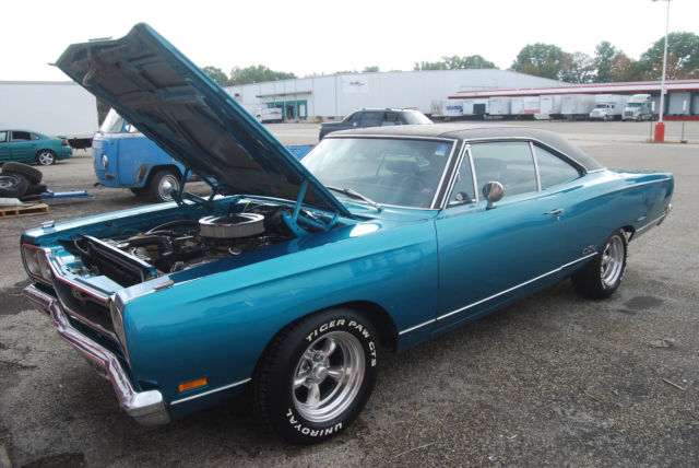 1969 Plymouth GTX 2 Door Coupe - photo 2