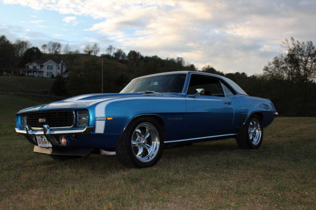 1969 Chevrolet Camaro RS - photo 9