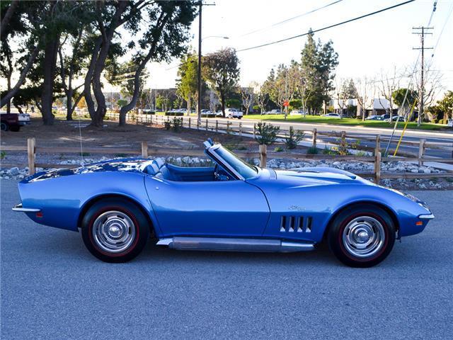 1969 Chevrolet Corvette Convertible - photo 12
