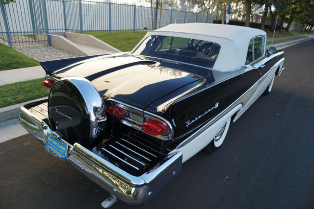 1958 Ford Fairlane 500 Sunliner -- - photo 13
