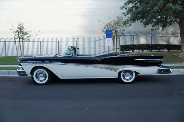 1958 Ford Fairlane 500 Sunliner -- - photo 2