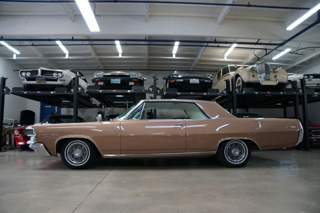 1963 Pontiac Grand Prix 389 V8 2 DOOR HARDTOP - photo 2