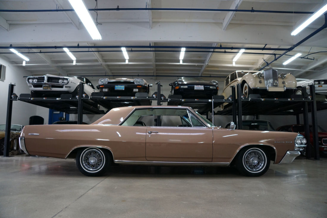1963 Pontiac Grand Prix 389 V8 2 DOOR HARDTOP - photo 3