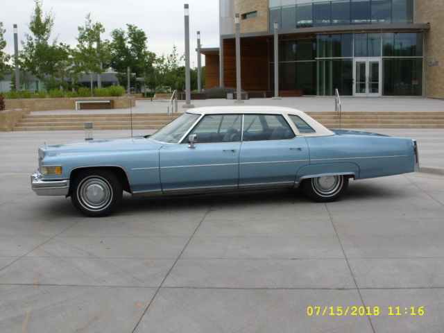 1976 Cadillac DeVille - photo 2