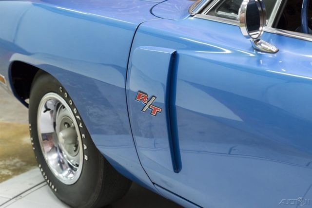 1970 Dodge Charger 440 Six Pack Super Track Pak 4-Speed Pistol Grip - photo 8