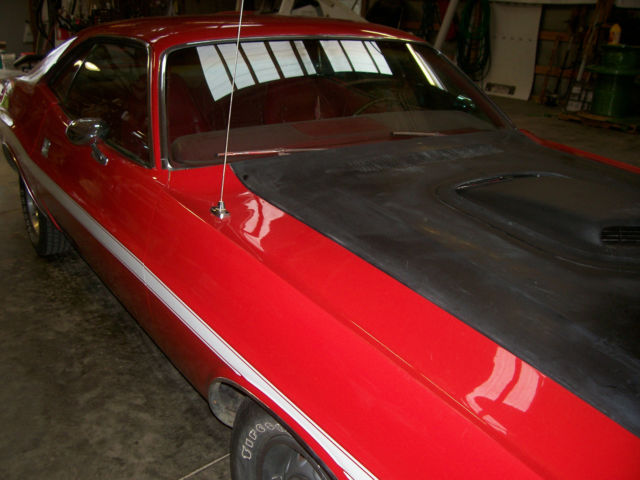 1970 Dodge Challenger 2 door coupe - photo 3