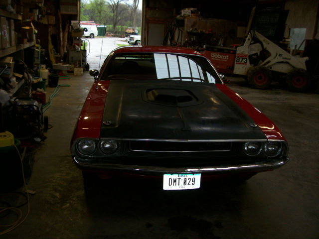 1970 Dodge Challenger 2 door coupe - photo 4