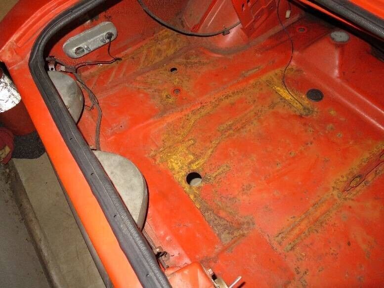 1970 Dodge Challenger - photo 2