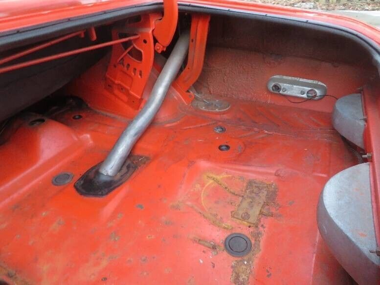 1970 Dodge Challenger - photo 3