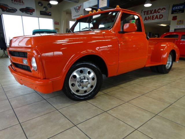 70 CHEVROLET 1-TON DUALLY ((SHOW HAULER)) C10 C20 C30 (AIR-CONDITIONING) 71 72 1970 Chevrolet C-10 PickUp