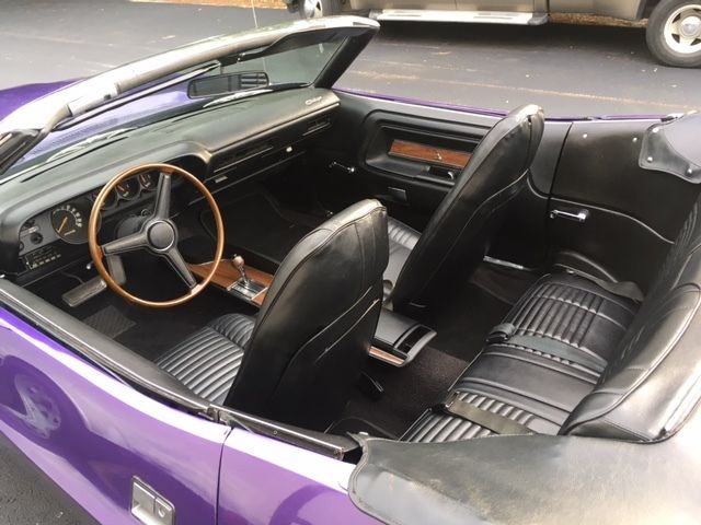 1970 Dodge Challenger convertible power top R/T stripe - photo 6