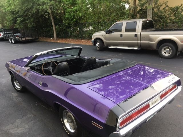 1970 Dodge Challenger convertible power top R/T stripe - photo 7