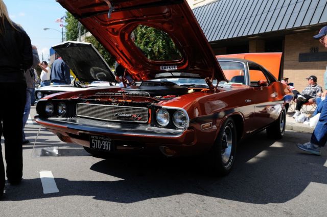 1970 Dodge Challenger R/T - photo 2