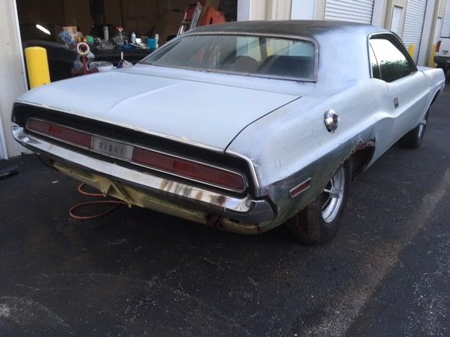 1970 Dodge Challenger - photo 4