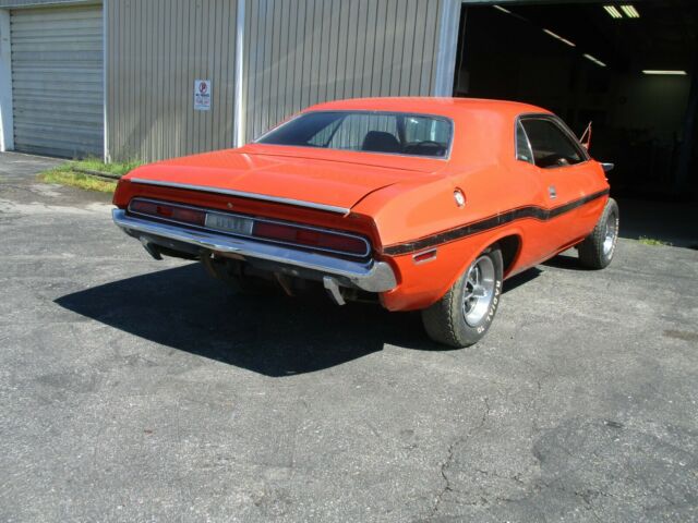 1970 Dodge Challenger - photo 3