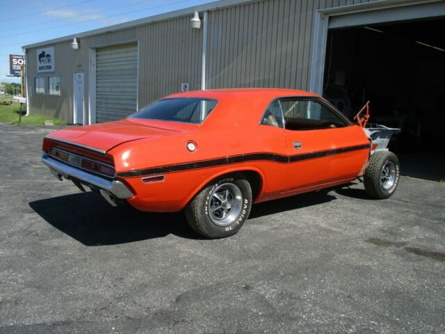 1970 Dodge Challenger - photo 4