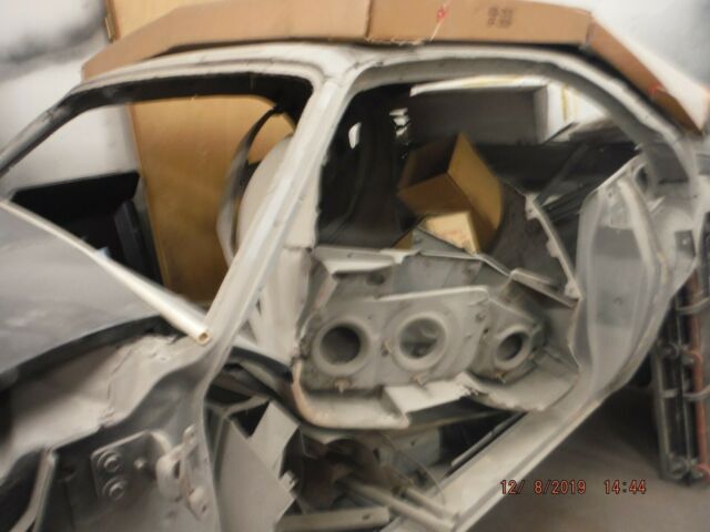 1970 Dodge Challenger - photo 2
