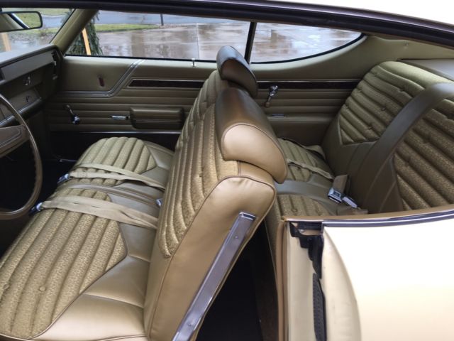 1970 Oldsmobile Cutlass S Holiday Coupe - photo 6
