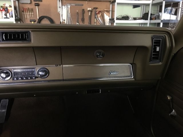 1970 Oldsmobile Cutlass S Holiday Coupe - photo 9