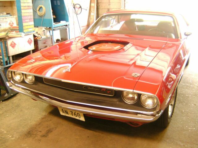 1970 Dodge Challenger - photo 2