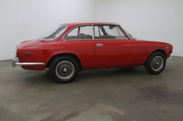 1971 Alfa Romeo 1750 GTV - photo 8