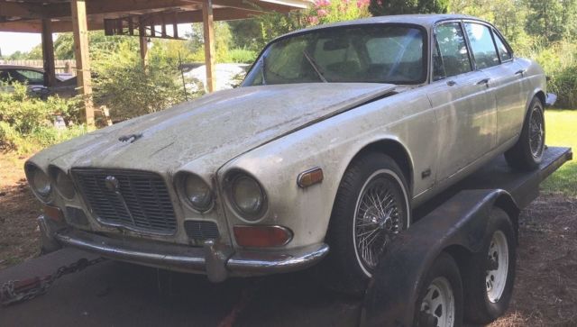 1971 Jaguar XJ6 - photo 4