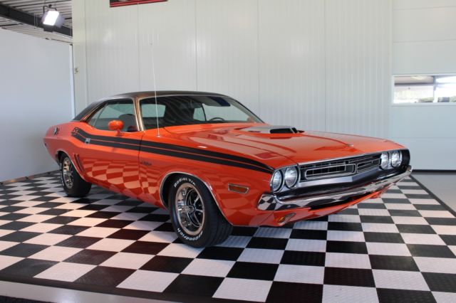 71' Challenger RT 383 SHAKER !, matching numbers & Rotisserie restored. 1971 Dodge Challenger