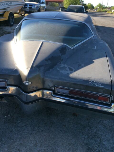 1972 Buick Riviera - photo 2