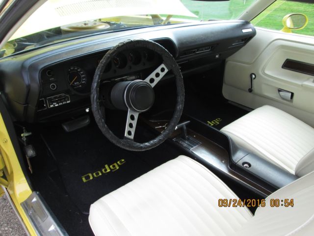 1972 Dodge Challenger hardtop 318 2 BBL - photo 3