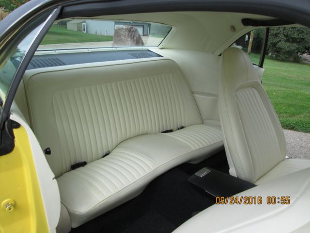 1972 Dodge Challenger hardtop 318 2 BBL - photo 7