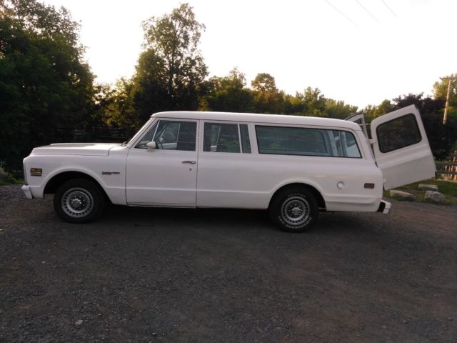 1972 Chevrolet Suburban - photo 12