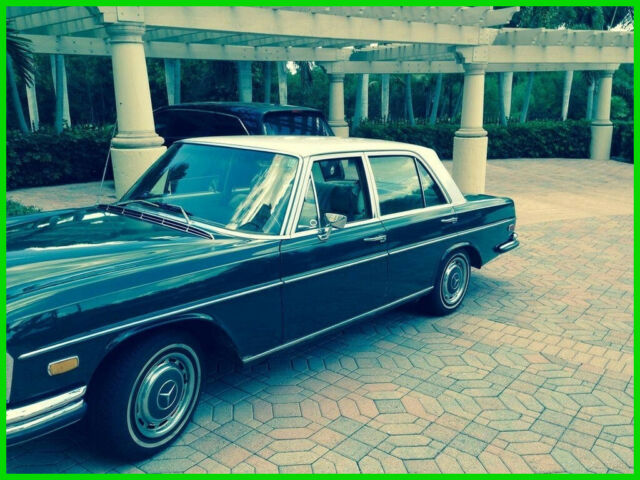 72 Mercedes-Benz 280SE 4.5L V8 Gas Automatic Transmission Original Manuals/Tools 1972 Mercedes-Benz 200-Series