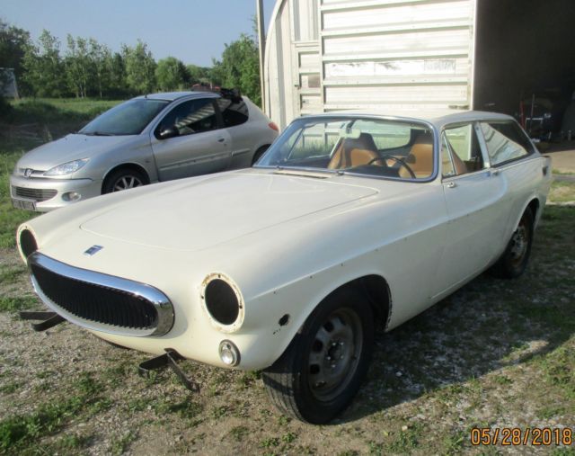 72 VOLVO 1800 ES 33K ORIG MILE 1 FAMILY OWN SINCE NU FULL HIST NORUST NEED PAINT 1972 Volvo 1800 ES SPORTS WAGON