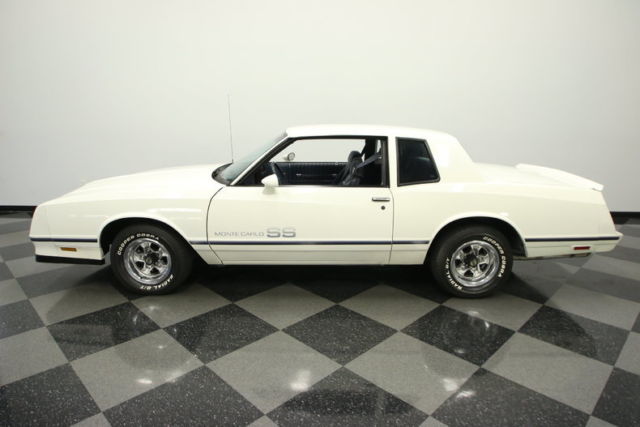 1984 Chevrolet Monte Carlo Base Coupe 2-Door - photo 2