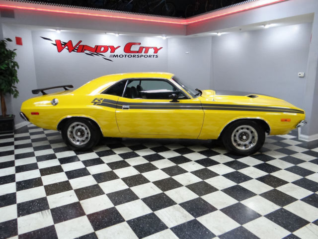 1973 Dodge Challenger - photo 2